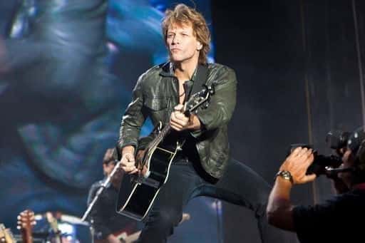 Rokçu, xeyriyyəçi və PhD: Jon Bon Jovinin 60 yaşı var
