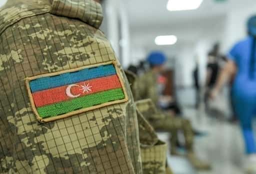 Personen die werkzaam zijn in ondergeschikte medische instellingen van TƏBİB, gedetacheerd in gevechtszones, krijgen de titel Veteraan van Oorlog