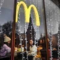 McDonald's en Coca-Cola pauzeren over Rusland te midden van toenemende reactie