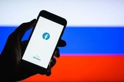 Facebook autorizado a pedir violência e morte de Putin e Lukashenko