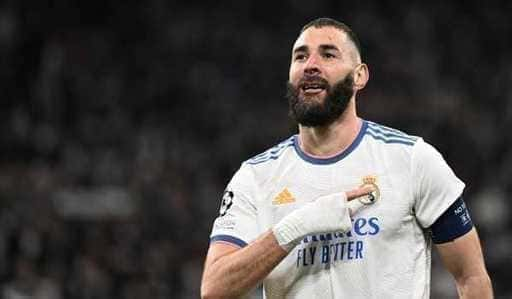 Hat-trick de Benzema leva Real Madrid a vencer o PSG