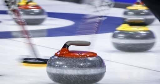 Canadá - Gushue e Koe avançam em Tim Hortons Brier, Flasch vencem no desempate