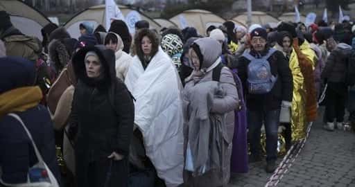 Il numero dei rifugiati diminuisce mentre i vicini dell'Ucraina lottano per fornire riparo