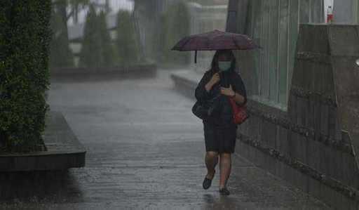BMKG waarschuwt voor mogelijke zware regenval en harde wind in verschillende gebieden