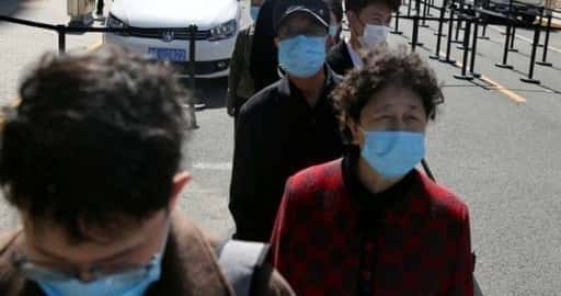 Coronavírus: China dobra em zero-Covid para enfrentar pior onda desde Wuhan