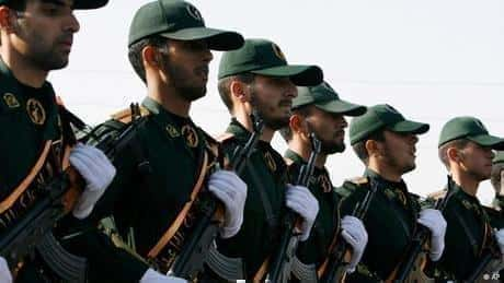 Iranische Revolutionsgarden stellen „intelligentes U-Boot“ vor