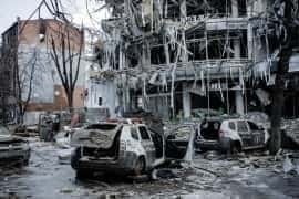 Фотографії: російські бомбардування залишають український Харків у руїнах