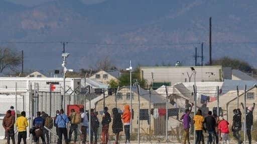 Neplnoletí migranti čelia biede v azylovom centre na Cypre
