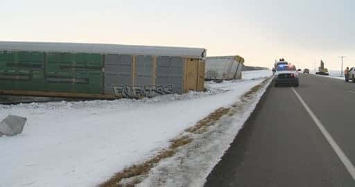 Kanada - Diaľnica 39 uzavretá neďaleko Rouleau, Sask. po vykoľajení vlaku