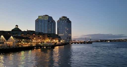 Uma cidade em crescimento com inacessibilidade crescente: como o custo de vida de Halifax está afetando a todos