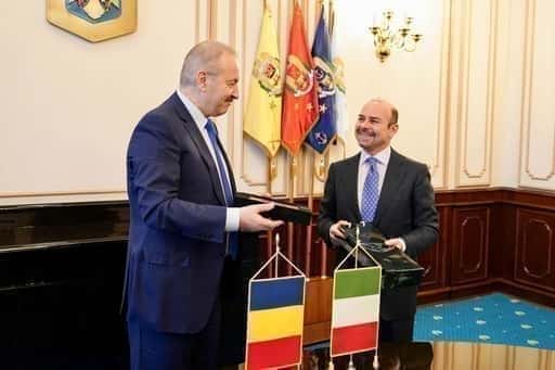 Министр обороны Динку и посол Италии Мангони обсудили сложную ситуацию с безопасностью в Черноморском регионе