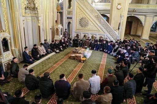 I Tjetjenien tillbringades Baraat-natten i böner för deltagarna i den särskilda operationen i Ukraina