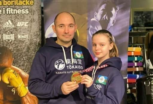 O jovem karateca do Azerbaijão ganhou uma medalha de ouro no torneio Grand Prix na Croácia