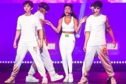 L'émission Now United prouve que TikTok et la danse dominaient autrefois toute la musique