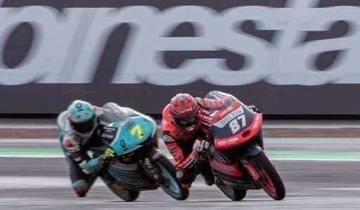 Moto3: Mario Aji vyhráva prvý bod, Foggia víťazí v Mandalike