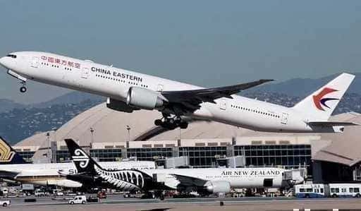 Autorités : Un avion de l'Est de la Chine s'est écrasé dans des conditions verticales et inconfortables