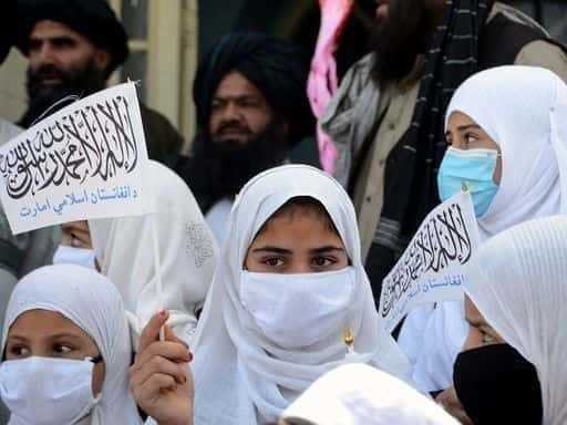 USA a spojenci vyzývajú Taliban, aby znovu otvoril dievčenské školy v Afganistane