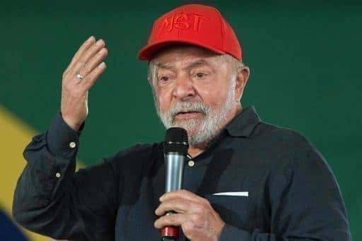Lula blochează agenda cu oamenii de afaceri și prioritizează mișcările sociale