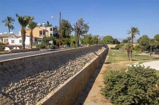 Historische muren van Lefkoşa in gevaar
