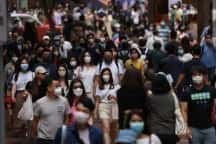 Boomy biznesowe w restauracjach i centrach handlowych w Hongkongu podczas przerwy wielkanocnej