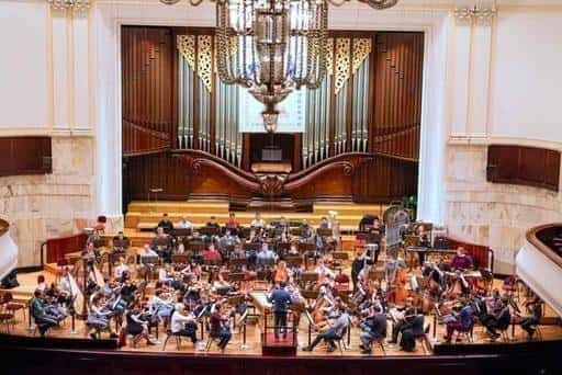 Киевский оркестр начинает европейское турне