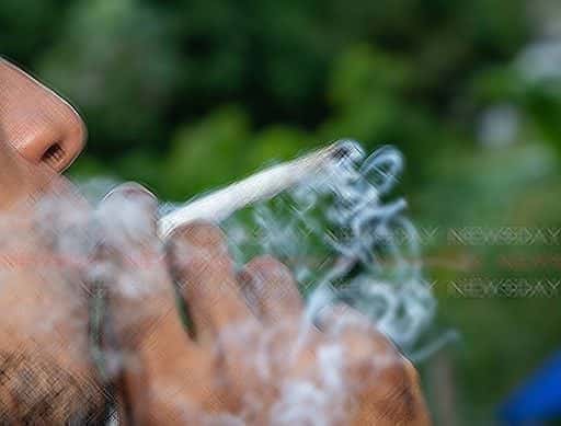 Trinité-et-Tobago - Politique en matière de drogue : fumer au travail