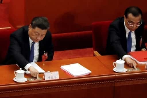 Лі Кецян: прем'єр-міністр Китаю, який залишився позаду, знову в центрі уваги