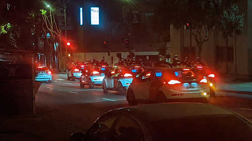 W San Francisco grupa robotów taksówek sama zablokowała jedną z ulic