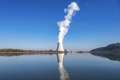 Nemčija se prepira glede zaustavitve jedrske elektrarne zaradi skrbi glede oskrbe s plinom