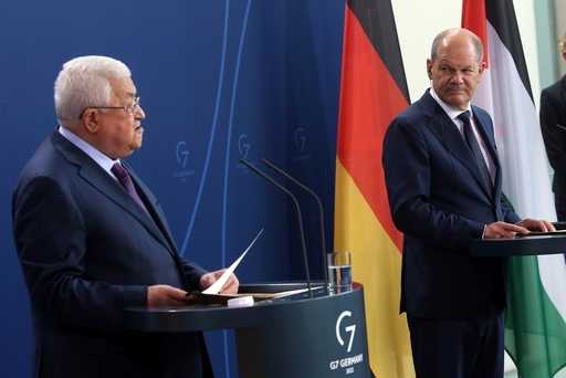 La police de Berlin enquête sur les commentaires d'Abbas sur l'Holocauste