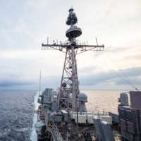 آسيا والمحيط الهادئ - تبحر السفن الحربية الأمريكية عبر مضيق تايوان لأول مرة منذ زيارة بيلوسي