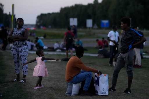Rättighetsorganet uppmanar holländare att förbättra mottagandet av migranter