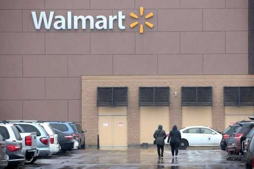 Walmart bu il ABŞ-da daha az tətil işçisi işə götürür