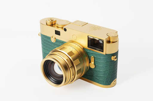 22 кралски Leica на търг