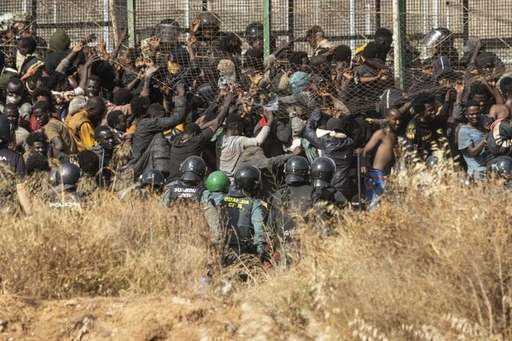 Orta Doğu - Fas, İspanya'ya giden 32 göçmeni tutukladı