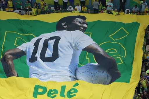 Pelé dit avoir regardé le match de la Coupe du monde du Brésil depuis l'hôpital