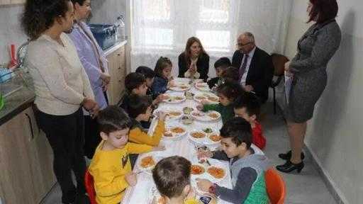 Turquie - Tous les élèves du préscolaire recevront des repas gratuits : ministre