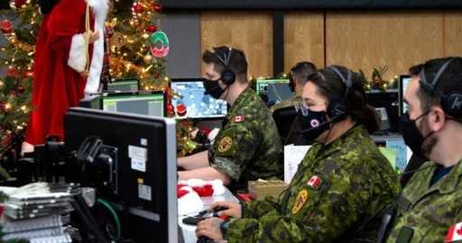 De kerstman laat zich niet afschrikken door de arctische ontploffing, zegt het Amerikaanse leger