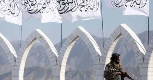 Taliban verbieden vrouwelijk ngo-personeel, wat de hulpinspanningen in gevaar brengt