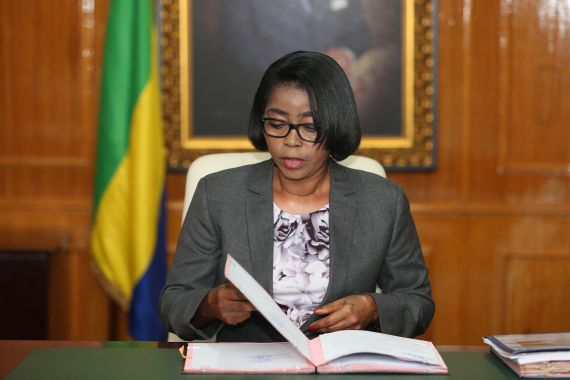 Gabon, ilk kadın başkan yardımcısını ve yeni başbakanını atadı