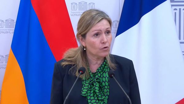 Fransa, Dağlık Karabağ'da insani felaketi önleme sözü verdi