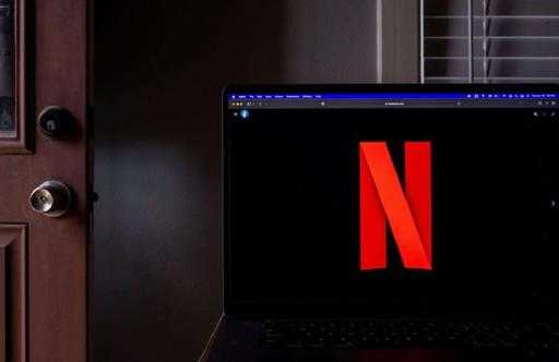 Netflix voert zijn inspanningen op om betaald te worden voor het delen van accounts