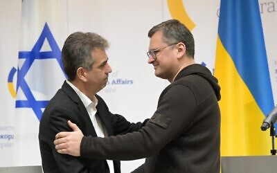 FM Cohen i Kiev utfäster Ukraina lånegarantier, hjälp med varningssystem för luftangrepp