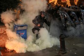 Gürcistan, günlerce süren protestoların ardından 'yabancı ajanlar' yasasını geri çekti