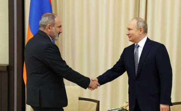 Très sincère : Pashinyan ne voit aucune crise dans les relations arméno-russes