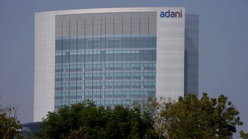 Adani Group, Hindistan'ın Gujarat eyaletindeki 4,2 milyar dolarlık proje üzerindeki çalışmalarını askıya aldı