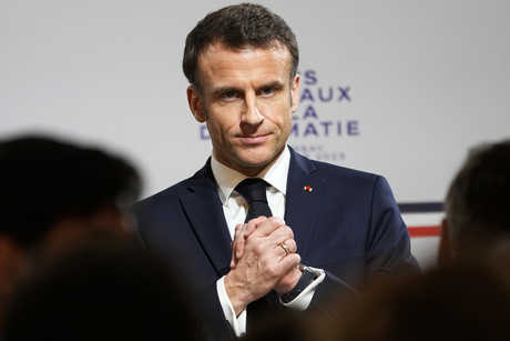 Macron, Fransız emeklilik planının yıl sonuna kadar uygulanmasını istiyor