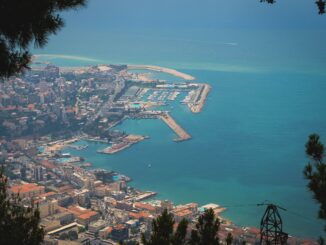 Економічна криза в Лівані скорочує місцевий попит на ювелірні вироби та мистецтво