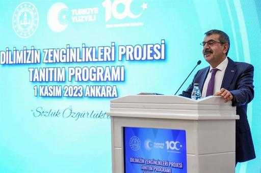 Turchia - Il ministro dell'Istruzione presenta un'importante riforma del curriculum per tutte le classi