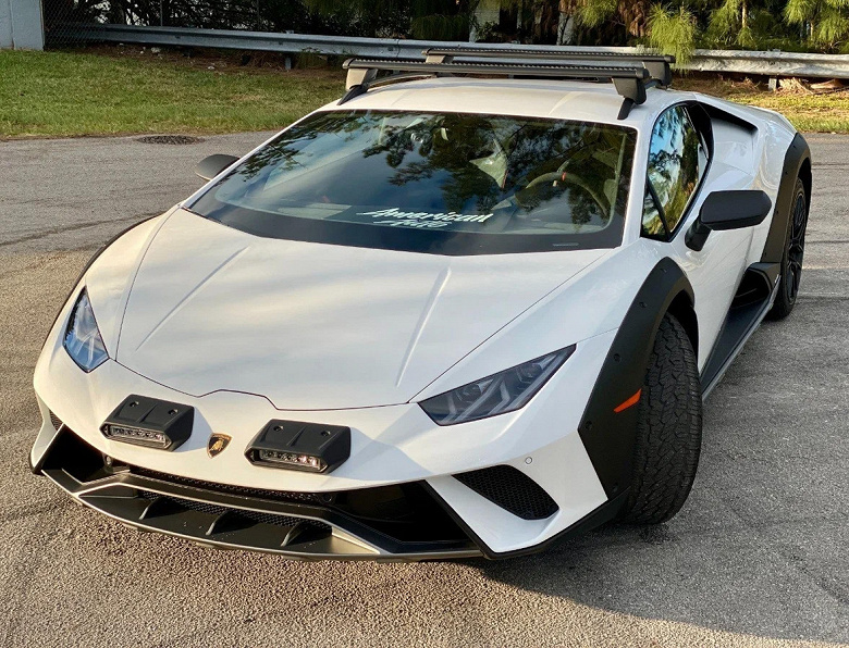 The Lamborghini Huracan Sterrato off-road supercar has been put up for sale in Russia. It has a 5.2-liter V10 engine with 610 hp.